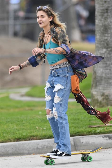 Paris Jackson Skateboarding at Venice Beach Boardwalk • CelebMafia