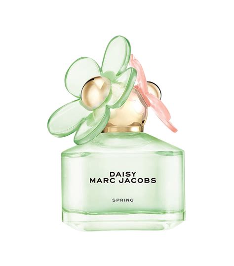 9 Best Marc Jacobs Perfumes That Are So Flattering | Who What Wear