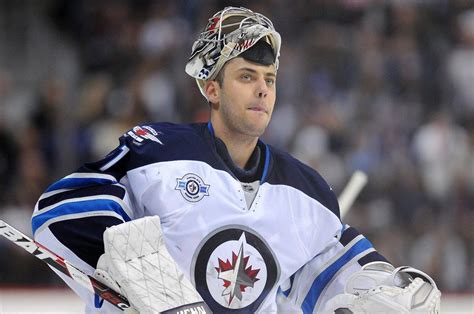 My Apologies to Ondrej Pavelec (With images) | Hockey news, Kevin hayes, Hockey