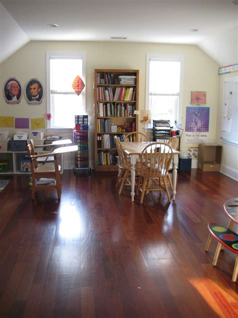 A Slice of Smith Life: (not quite) Wordless Wednesday-Our Homeschool Classroom