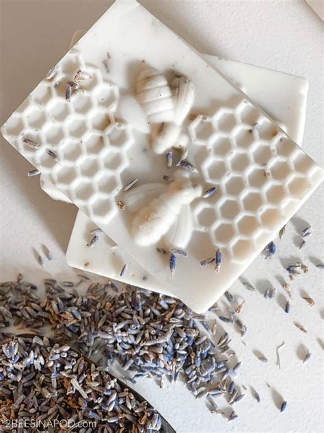 DIY All Natural Lavender Soap - Easy to Make - 2 Bees in a Pod