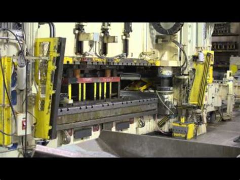 Deere Factory Tour Video - The Handyguys