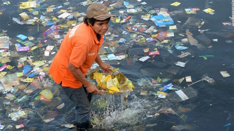 How much of our plastic garbage ends up at sea? - CNN