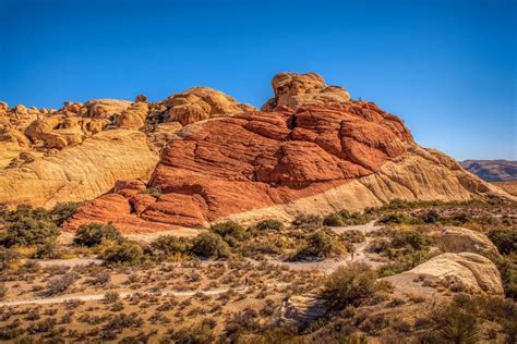 10 Trails While Hiking Red Rock Canyon (Itinerary Included)