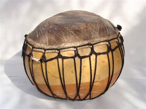 World's Oldest Musical Instruments - Spinditty