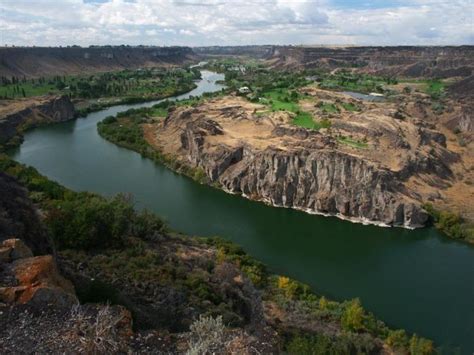 Experience the beauty of southern Idaho's Snake River Canyon from above ...