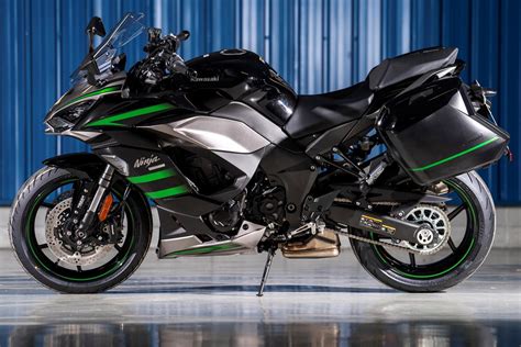 KAWASAKI NINJA 1000SX (2020 - on) Review | MCN