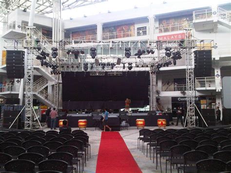 Outdoor stage setup for a concert | Outdoor stage, Outdoor events, Setup