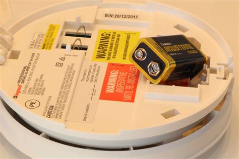 HOW TO CHANGE A SMOKE ALARM BATTERIES - Metro Electrical 24 Hour Electricians