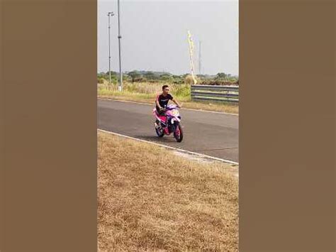 crass road race surabaya bung tomo #racing #shorts - YouTube