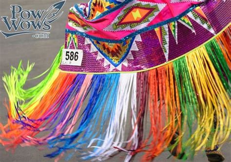 Fancy Feather vs Fancy Shawl Special at 2013 Morongo Pow Wow | Fancy ...