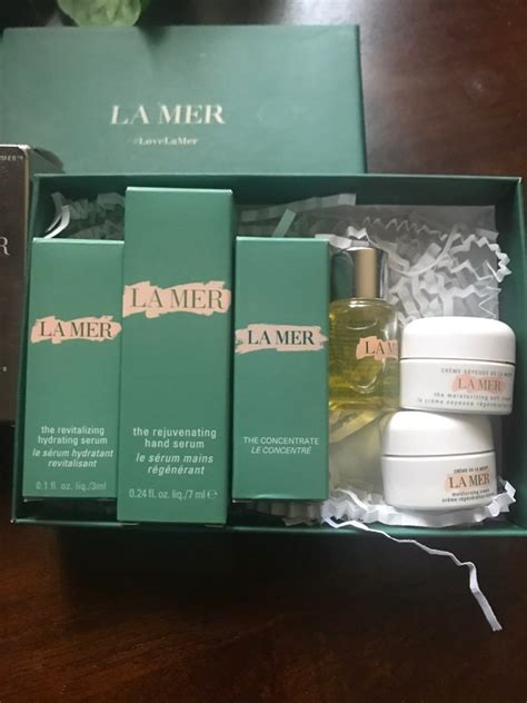 7 La Mer Deluxe Samples, Worth 375+!!! on Mercari | Beauty skin care ...