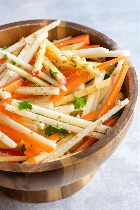 Sweet and Crunchy Jicama Salad | Recipe | Jicama recipe, Vegetarian ...