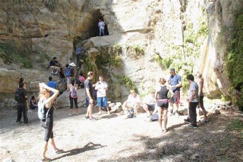 Black Star Canyon Falls Hiking Trail - Go Hike It