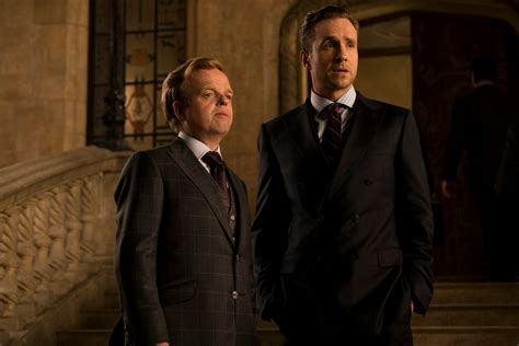 Bild zu Toby Jones - Jurassic World 2: Das gefallene Königreich : Bild Rafe Spall, Toby Jones ...