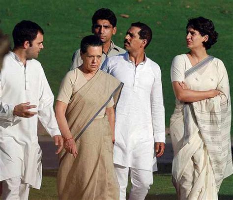 Rahul Gandhi Family Photos, Father, Mother, Wife, Brother, Sister, Age, Biography