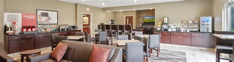 Cobblestone Hotel & Suites in Austin, Minnesota - Hotel Accomodations ...