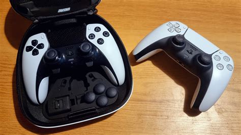 DualSense vs DualSense Edge: which PS5 controller should you buy ...