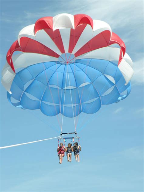 Parasailing on Fort Myers Beach — Holiday Water Sports