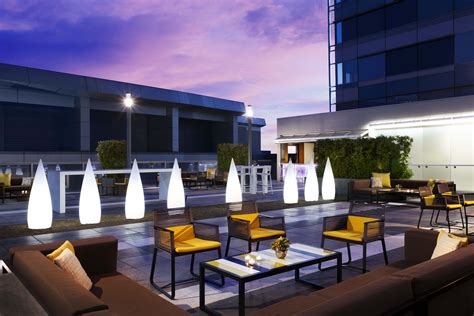 Above the Smog: 17 Best Rooftop Bars in Los Angeles