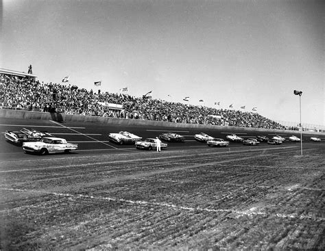 1959 Thunderbirds at Daytona - Larry's Thunderbird & Mustang Parts