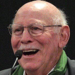 Alan Oppenheimer - Age, Family, Bio | Famous Birthdays