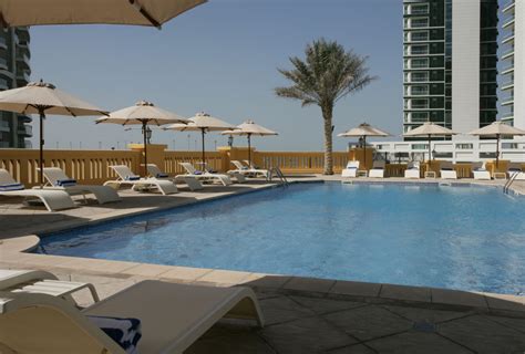 "Out door swimming pool" Ramada Hotel and Suites by Wyndham Dubai JBR (Dubai) • HolidayCheck ...