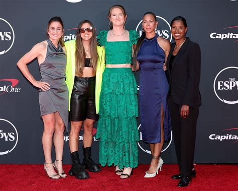 ESPYs 2023: U.S. Women’s National Soccer Team Receives Award for Courage | Us Weekly