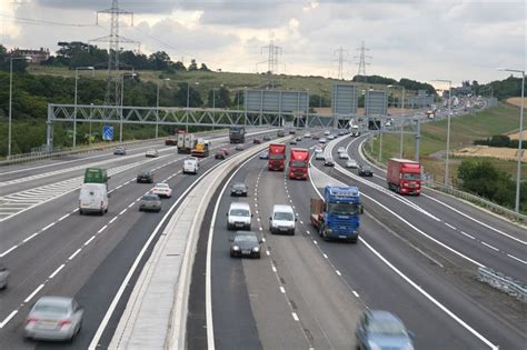 Skanska awarded contract to upgrade M25 highway in the UK, worth GBP 28 M, about SEK 316 M - Skanska