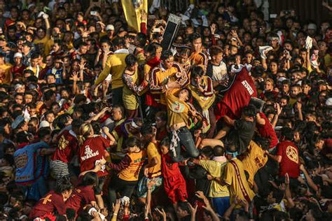 Philippine Black Nazarene procession lasts 22 hours - UCA News