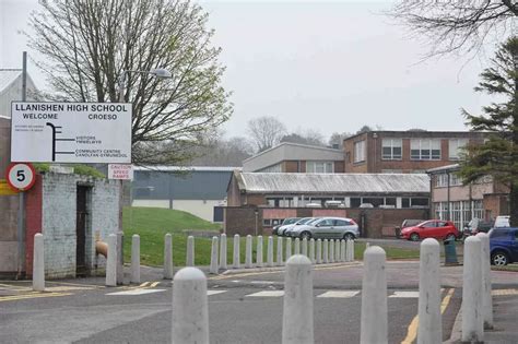 Staff at Llanishen High School balloted for strike action after teacher assaulted by pupil ...