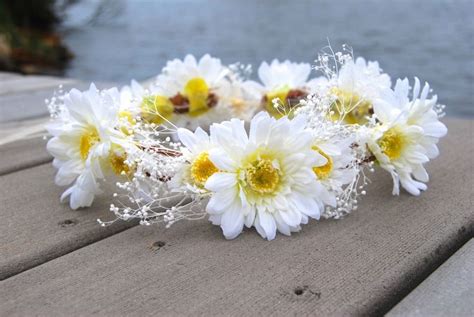 Daisy Crown | Daisy crown, Silk flower crown, Flower crown