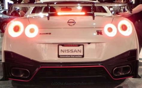 Nissan GT-R vs Bugatti Veyron drag race [video] | Torque News