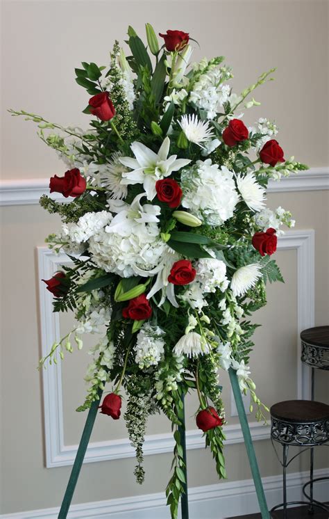 Funeral Flowers 23 - ideacoration.co | Arrangements floraux funéraires, Arrangements de fleurs ...