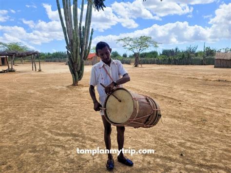 Wayuu People: An Overview Through Dream-Weaved Masterpieces