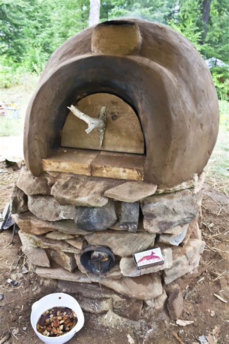 Build Your Own Earth Oven » FreestyleFarm