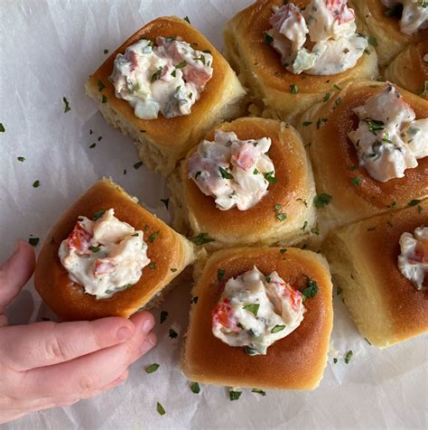 Mini Lobster Rolls | Cooking Mamas