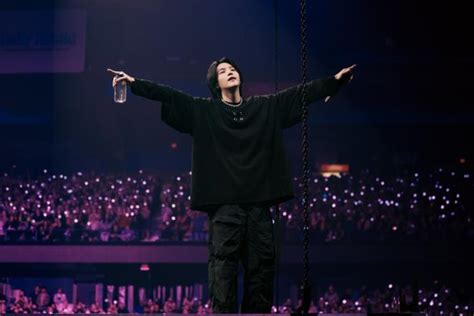 BTS’s Suga Wraps Up Sold-Out North American Tour with 155,000 Fans