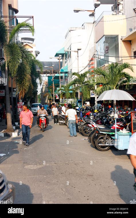 Pasar Baru Shopping District in Jakarta Stock Photo - Alamy