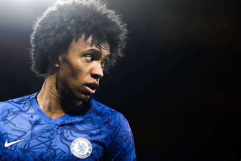 Willian would really, really, really like that new Chelsea contract now ...