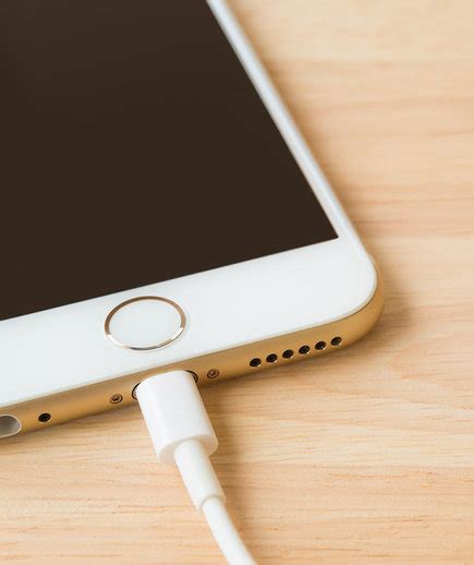 iPhone 8 Wireless Charging: Here's How It Might Work | Time