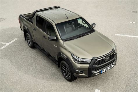 Toyota updates the Hilux - car and motoring news by CompleteCar.ie