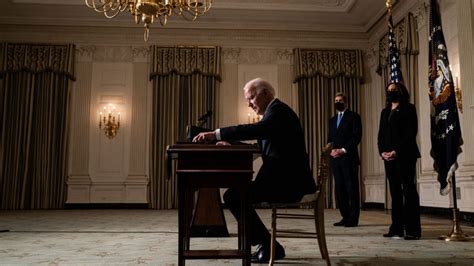 Biden signs orders to curb climate change, announces April climate summit – Euractiv