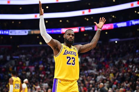 Lakers Highlights: LA Beats Wiz In OT Thriller As LeBron James Recreates Historic Block - BVM Sports