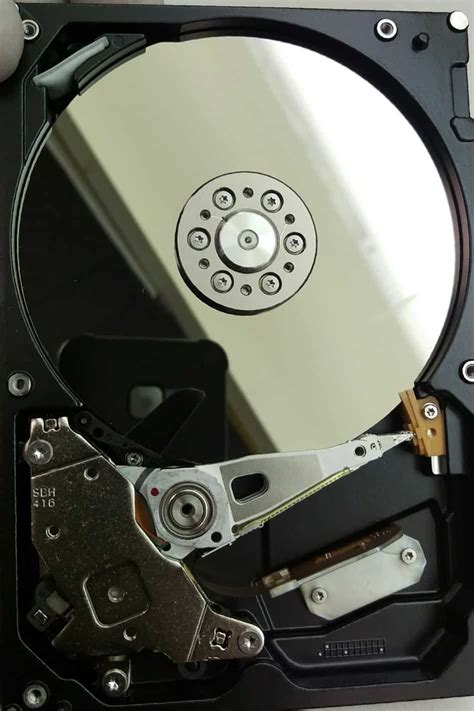 Platter Damage Data Recovery: Hitachi Deskstar | Gillware