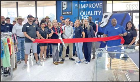 Goodwill reopens in new location | Mount Pleasant