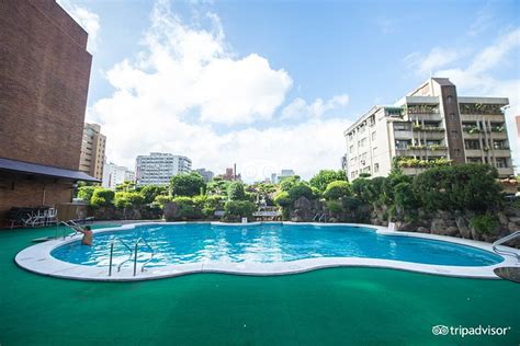 The Howard Plaza Hotel Taipei Pool: Pictures & Reviews - Tripadvisor