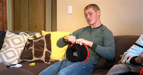 Mounds View Students Make Hats For Affordable Housing Residents - CBS Minnesota