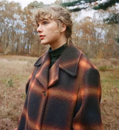 TAYLOR SWIFT – Evermore Album Promos, December 2020 – HawtCelebs