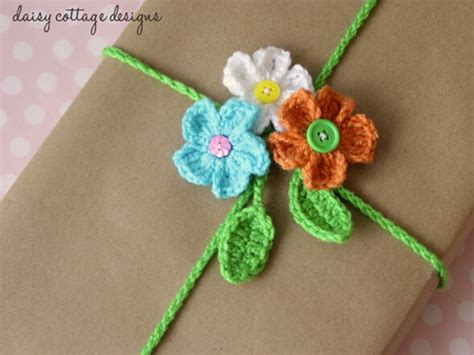 Floral Gift Wrap – Share a Pattern